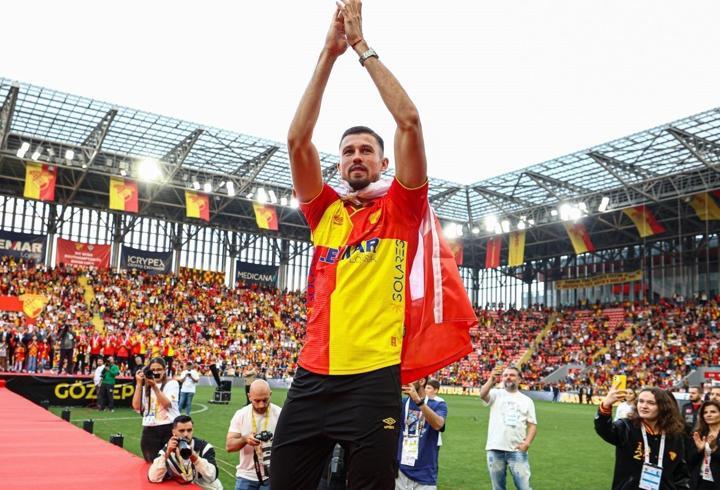 Göztepe kalecisi Mateusz Lis, ülkesine transfer oluyor