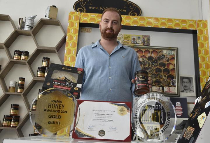 Bitlis balı, Paris'ten 4'üncü kez altınla döndü