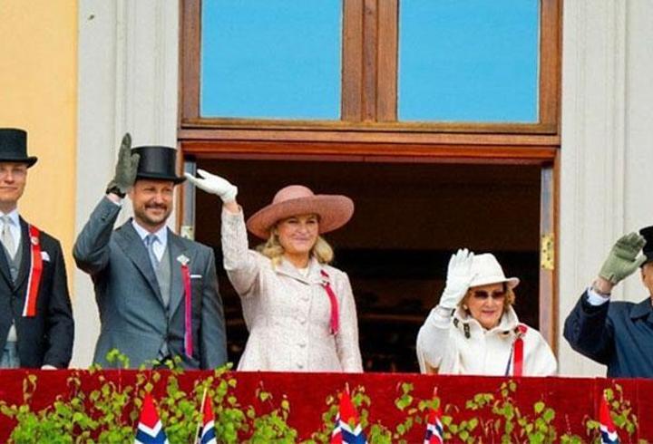 Taç var, ayrıcalık yok: Prenses de aynı listede