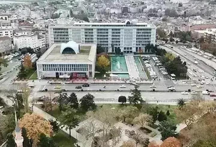 İBB'ye yönelik 'Yolsuzluk' davasında duruşma yarına ertelendi