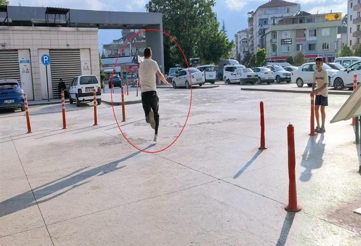 Polisten kaçan şüphelinin 7 ayrı suçtan 10 yıl kesinleşmiş hapis cezası varmış