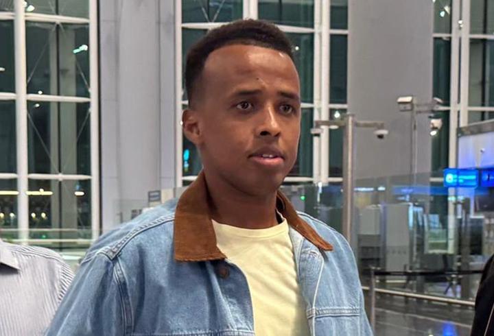ABD'ye girişi reddedildi; ülkesinde coşkuyla karşılandı! Somalili hakem gündem oldu...