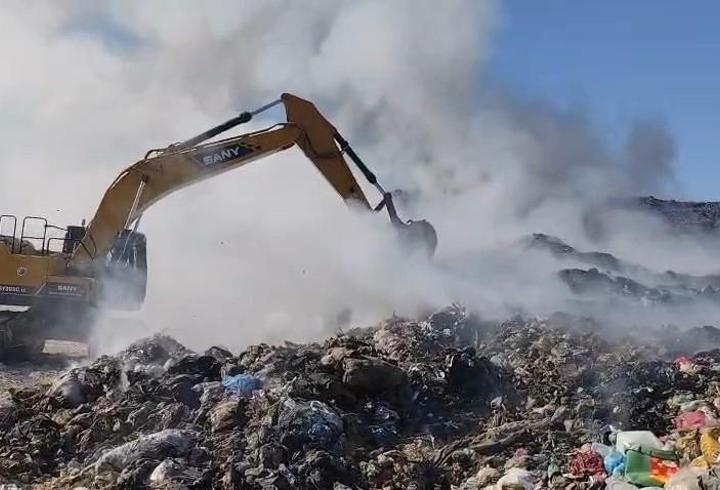Siirt'te katı atık depolama tesisinde yangın