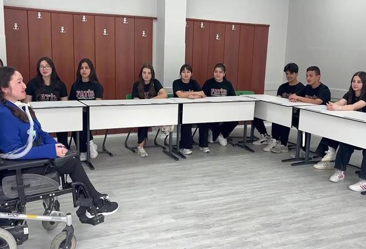 Engel tanımayan öğretmen