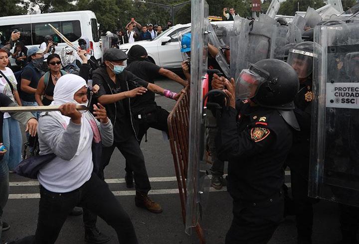 Dünya Kupası Meksika'da olaylı başladı: ÇATIŞMA ÇIKTI