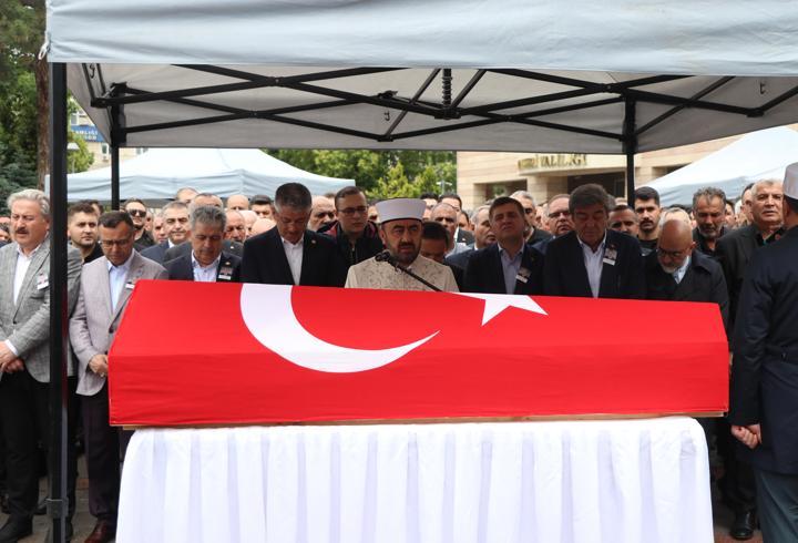Kalp krizi sonucu hayatını kaybeden Kayseri Vali Yardımcısı için tören düzenlendi