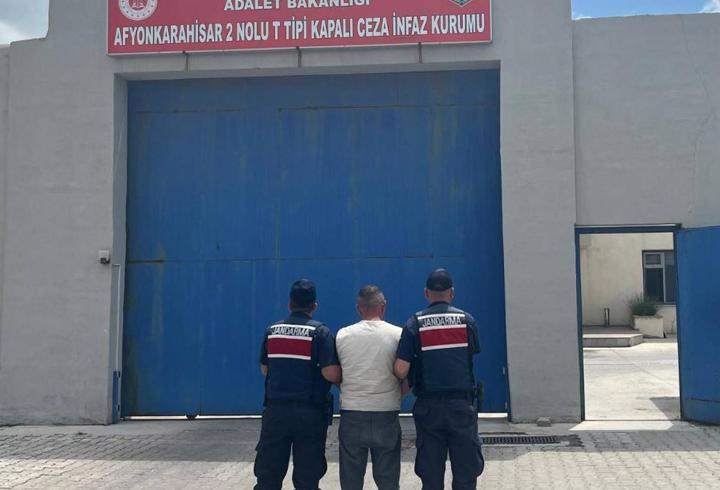 Aranan 48 kişi yakalandı, 12'si tutuklandı