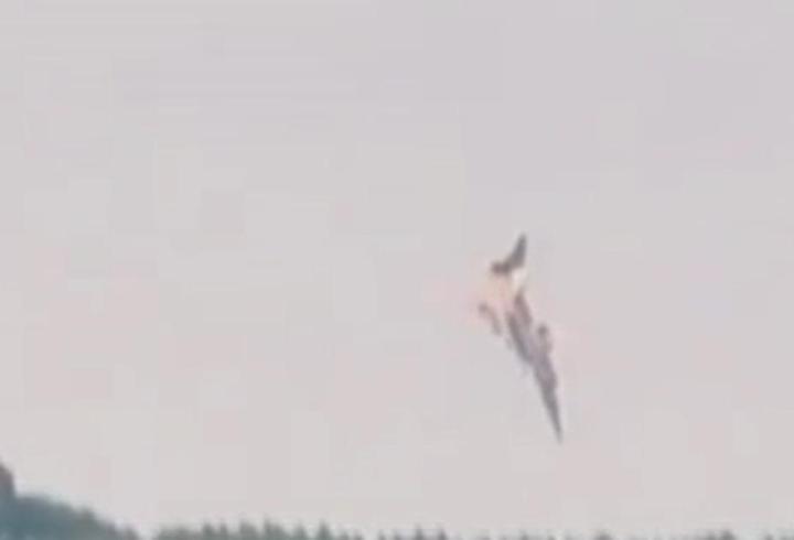 Sibirya'da Rus bombardıman uçağı düştü