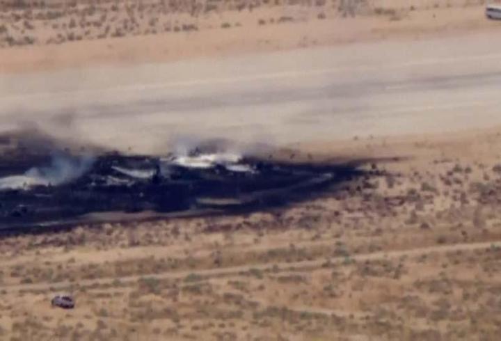 ABD'de nükleer başlık taşıma kapasitesine sahip B-52 stratejik bombardıman uçağı, Kaliforniya'daki Edwards Hava Üssü'nden kalkışının ardından test uçuşu sırasında düştü. Kazada 8 kişilik mürettebatın tamamı hayatını kaybetti. Kazanın nedeni araştırılırken, uzmanlar B-52'nin stratejik önemi nedeniyle olayın dünya genelinde dikkatle takip edildiğini belirtiyor. Emekli Hava Albay Eylem Şimşek, son dönemde Rusya'ya ait bir Tu-22 bombardıman uçağının da düşmesini hatırlatarak, kazanın çeşitli soru iş