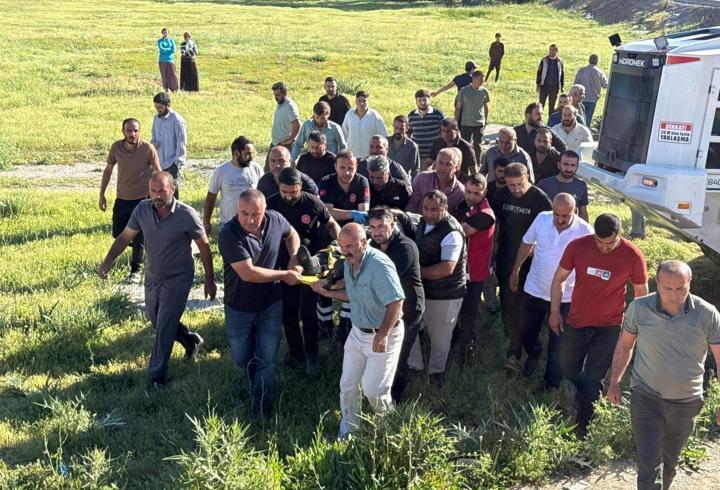 Minibüs ile kamyon çarpıştı: 2 ölü, 3 yaralı