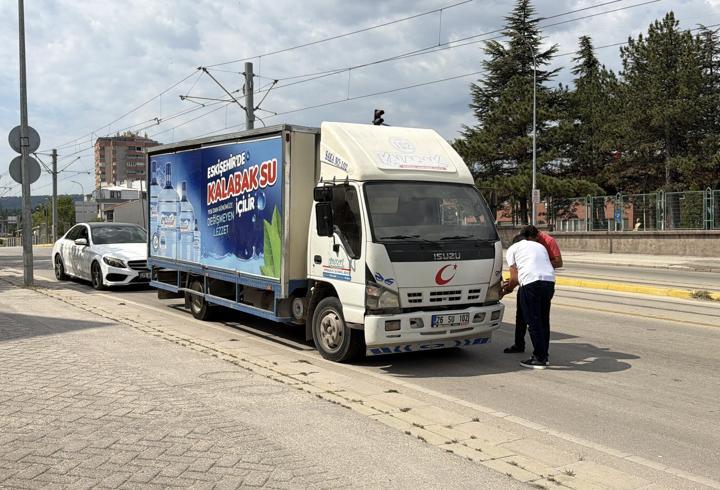 Eskişehir'de kamyonun çarptığı çocuk ağır yaralandı