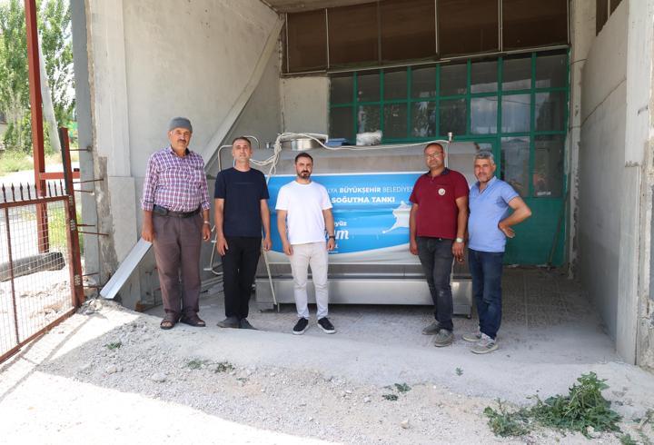 Kaş Sütleğen Mahallesi’ne 4 tonluk süt soğutma tankı