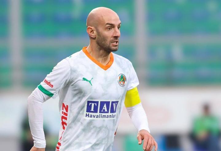 Alanyaspor’da bir dönem sona erdi! Efecan Karaca