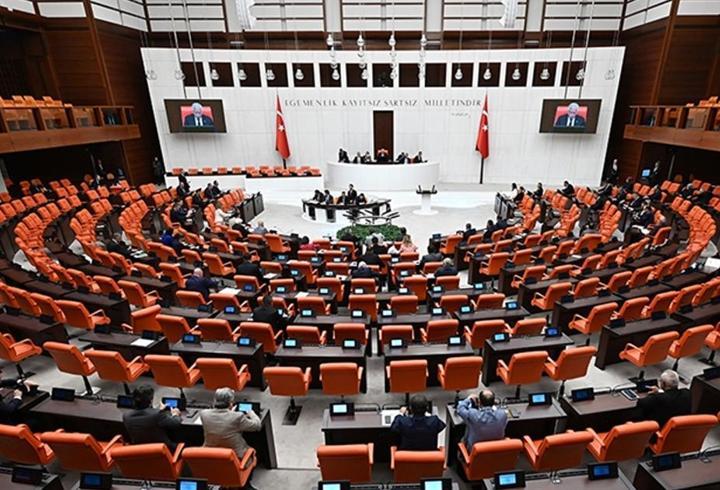 Özgür Özel ve 11 vekilin dokunulmazlık dosyaları TBMM'ye sevk edildi