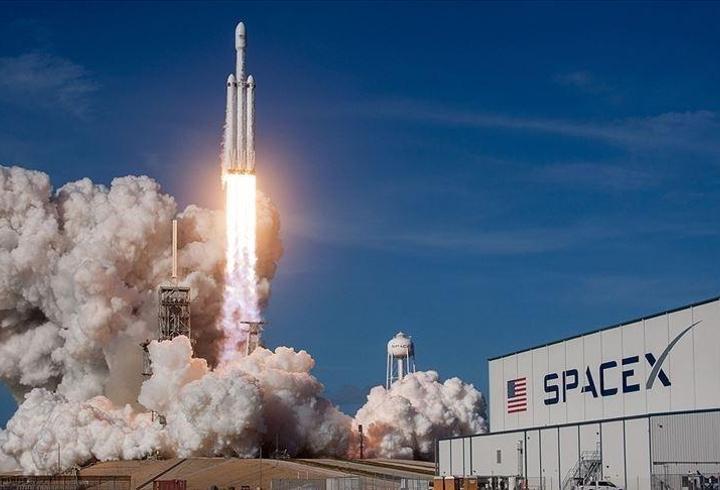 Elon Musk bir eşiği daha aştı! SpaceX hisseleri servetleri katladı