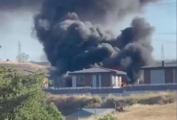 Tuzla'da villada çıkan yangın itfaiye tarafından söndürüldü