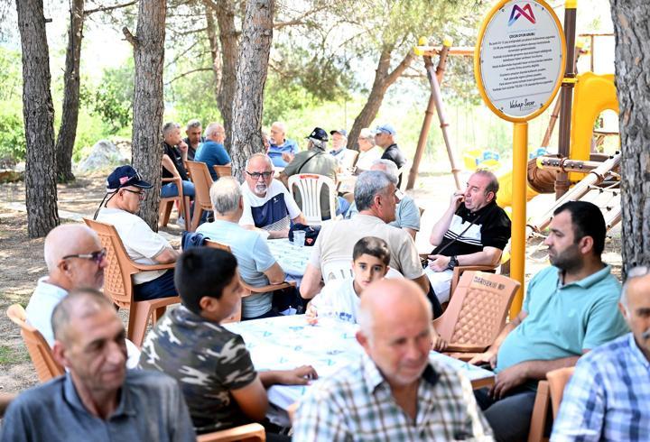 Şehit babaları, gaziler ve emekli askerler bir araya geldi