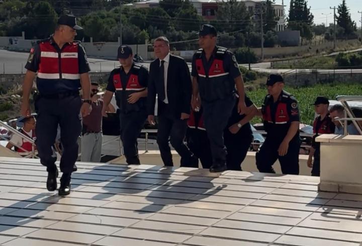 Silifke Belediye Başkanı ile 18 şüpheli adliyede