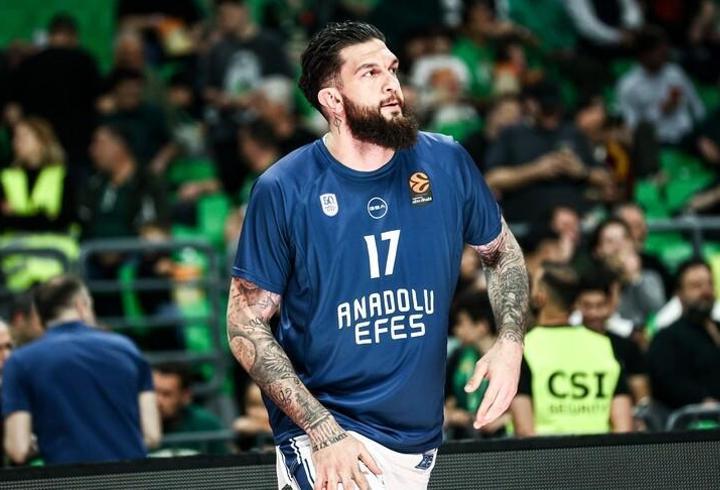 Anadolu Efes, Vincent Poirier'le yollarını ayırdı