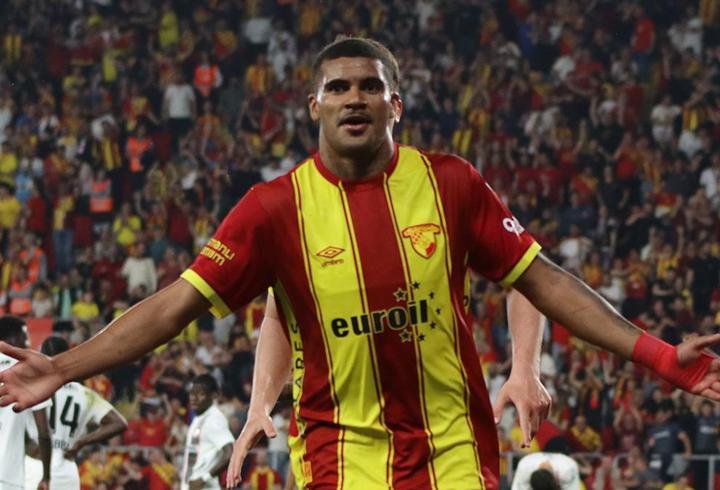 Göztepe'de Jeh, takımdan ayrılıyor! İşte yeni adresi...