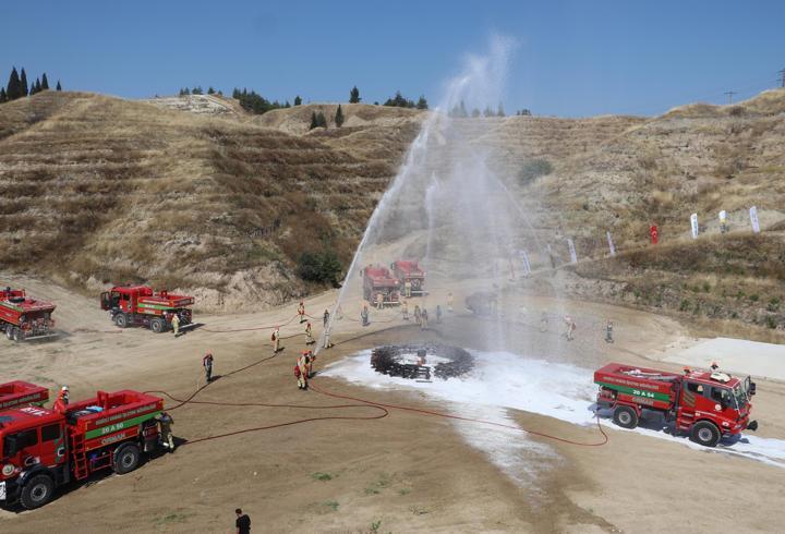 Denizli'de helikopter destekli orman yangını tatbikatı