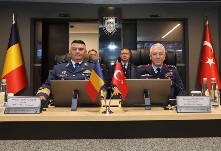 Romanya Hava Kuvvetleri Komutanı Korgeneral Baraboi, Hava Kuvvetleri Karargahını ziyaret etti