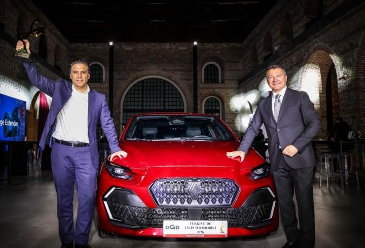 Türkiye’de “Yılın Otomobili” Renault Clio Seçildi