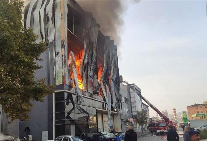7 kişi ölmüştü: Fabrika yangınında 7 gözaltı
