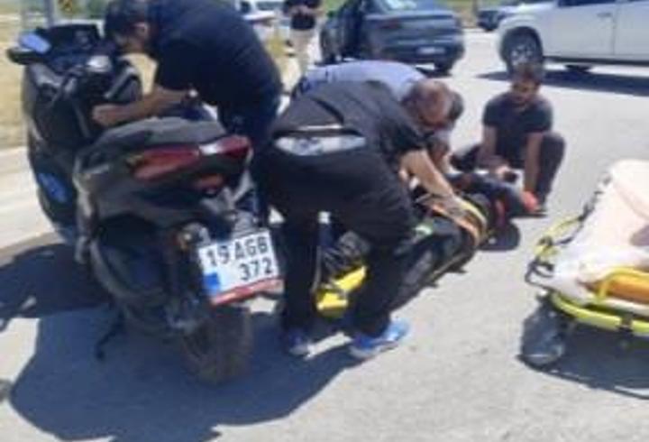 Çorum'da otomobil ile motosiklet çarpıştı: 1 yaralı