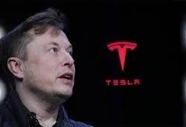SpaceX hisselerindeki düşüş Elon Musk'ın servetini eritti! Trilyoner unvanını kaybetti