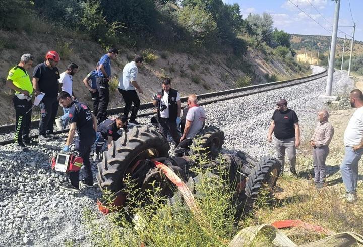 Malatya'da devrilen traktörün sürücüsü öldü