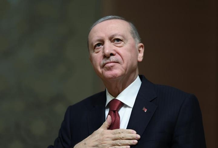 Ankara Valiliği, 7-8 Temmuz’da düzenlenecek 36’ncı NATO Devlet ve Hükümet Başkanları Ankara Zirvesi kapsamında uygulanacak trafik ve ulaşım tedbirlerini açıkladı. Kent genelinde güvenlik ve ulaşım akışının sağlıklı yürütülmesi için gerekli planlamaların yapıldığı bildirildi.1