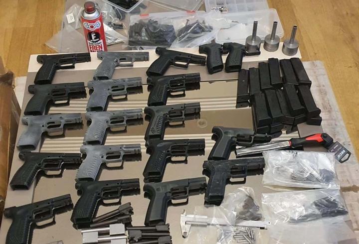 İzmir'de suç örgütlerine operasyon: 38 gözaltı