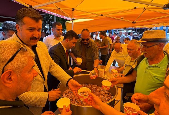 Suşehri'nde aşure ikramı