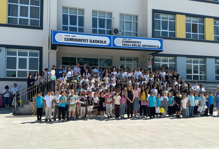 Kargı'da 1350 öğrenci karne sevinci yaşadı