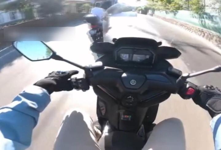 Beykoz’da trafikte tartıştığı sürücünün motosikletine çarpıp kaçtı