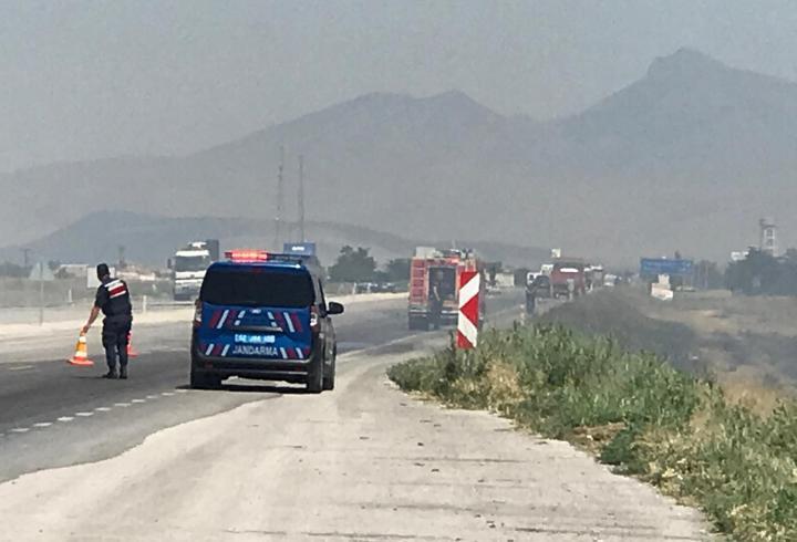 Ereğli Organize Sanayi Bölgesi yakınındaki ot yangını 2 saatte söndürüldü