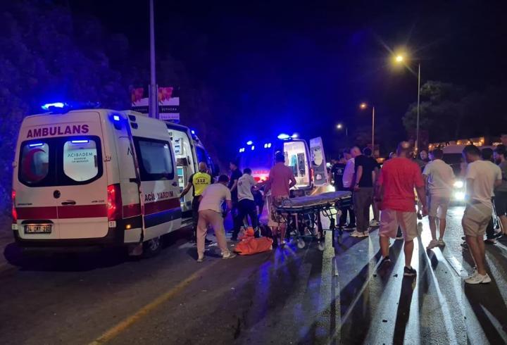 Bodrum’da taksi ile motosiklet çarpıştı: 1 ölü, 1 ağır yaralı