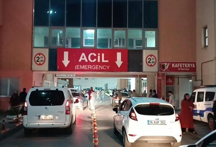 Evinin önünde beklerken, kavgada ateşlenen silahla başından vuruldu: 2 gözaltı