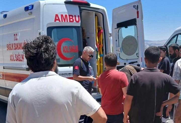 Gaziantep’te devrilen motosikletin sürücüsü yaralandı