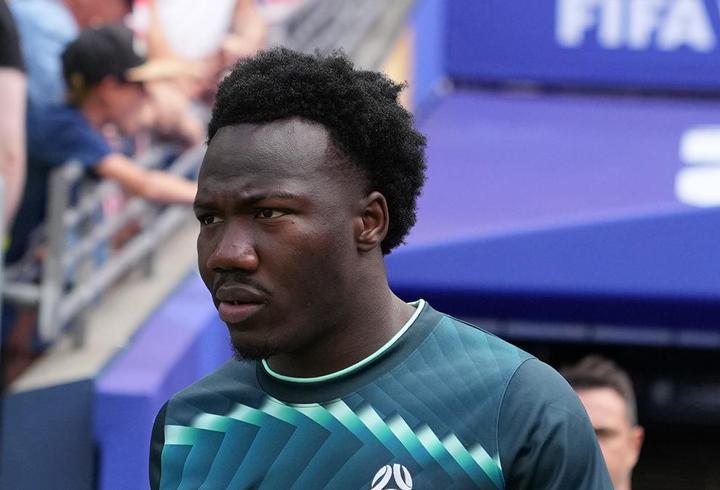 Trabzonspor, Türkiye'ye gol atan Avustralyalı forvetin peşinde