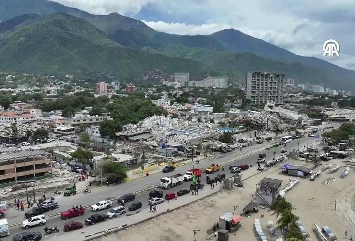 Venezuela'da depremin izleri! La Guaira'da yıkım havadan böyle görüntülendi