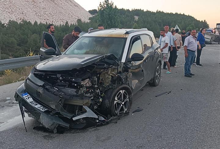 Burdur'da kaza: 5 yaralı