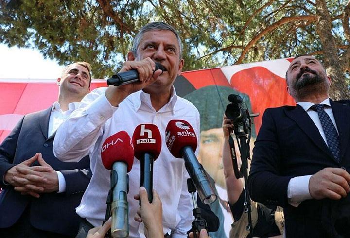 Özgür Özel, İzmir'den yeni parti sinyali verdi! CHP'li vekiller 'yeni parti'ye ne diyor?
