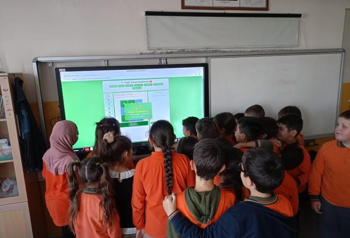 Samsun'da eğitimde dijital dönüşüm güçleniyor: Okulların teknoloji altyapısı geleceğe hazırlanıyor