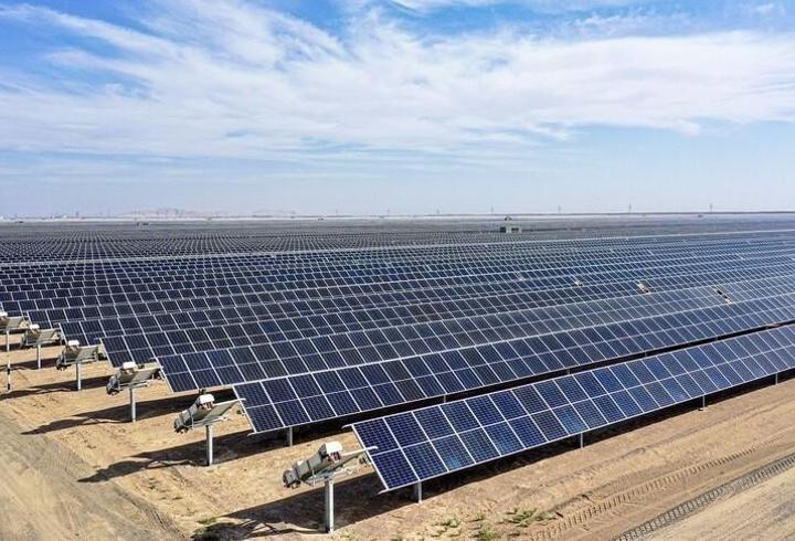 Türkiye'de güneş enerjisinde yılın rekoru! Günlük elektrik üretimi zirveye çıktı