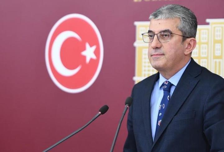 Gökhan Günaydın, CHP'deki görevine döndü