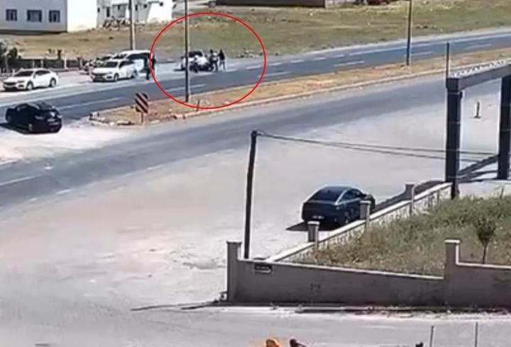 Tartışma sırasında otomobilliyle geri manevra yaparken amcasına çarptı