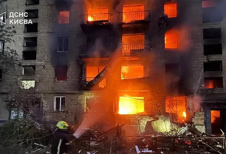 Rusya'dan Kiev'e füze saldırısı: "Putin, işgal etmek için plan istedi"