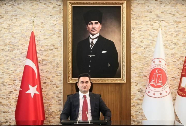Mersin Cumhuriyet Başsavcısı Yasin Emre görevine başladı